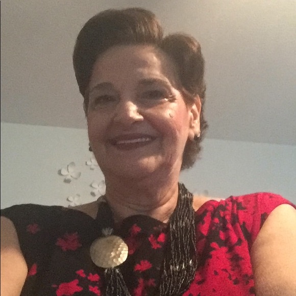 Meet your Posher, Linda - Picture 2 of 2